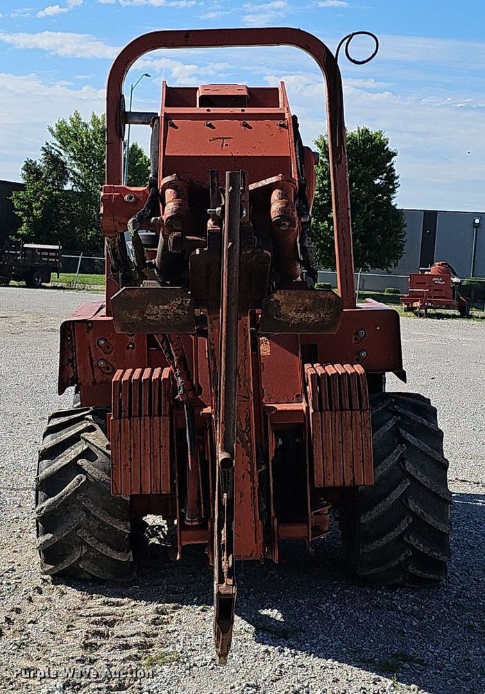 image for item DP6471 2001 DItch Witch 8020T cable plow