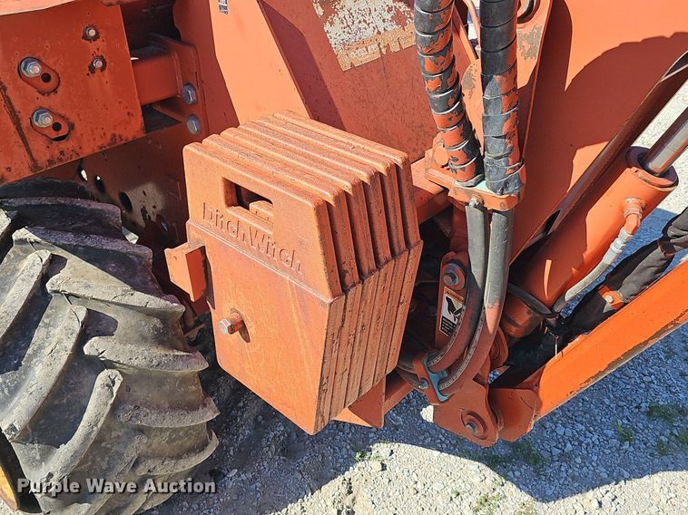 image for item DP6471 2001 DItch Witch 8020T cable plow