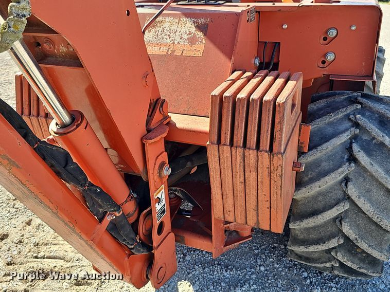 image for item DP6471 2001 DItch Witch 8020T cable plow