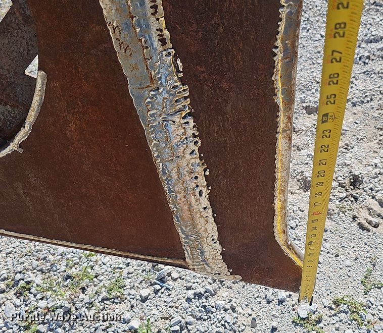 image for item DP6471 2001 DItch Witch 8020T cable plow