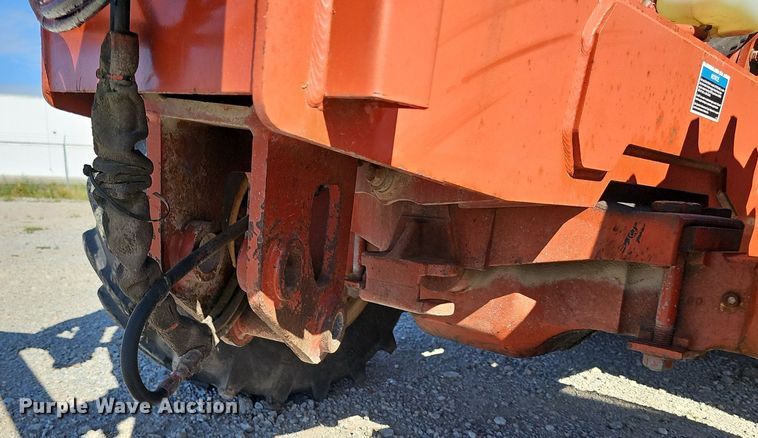 image for item DP6471 2001 DItch Witch 8020T cable plow