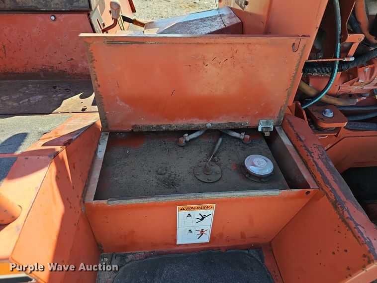 image for item DP6471 2001 DItch Witch 8020T cable plow