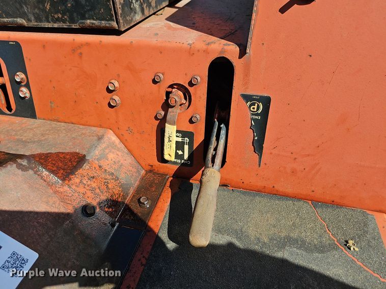 image for item DP6471 2001 DItch Witch 8020T cable plow