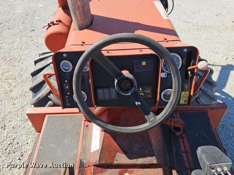 image for item DP6471 2001 DItch Witch 8020T cable plow