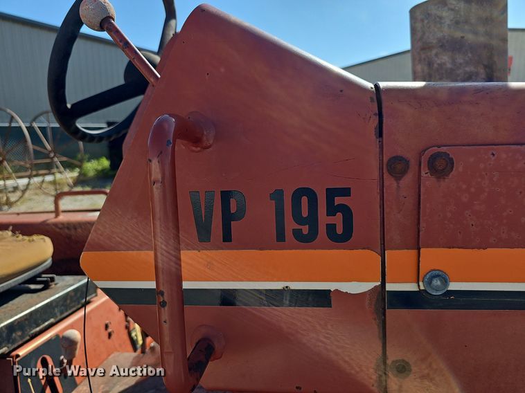 image for item DP6471 2001 DItch Witch 8020T cable plow