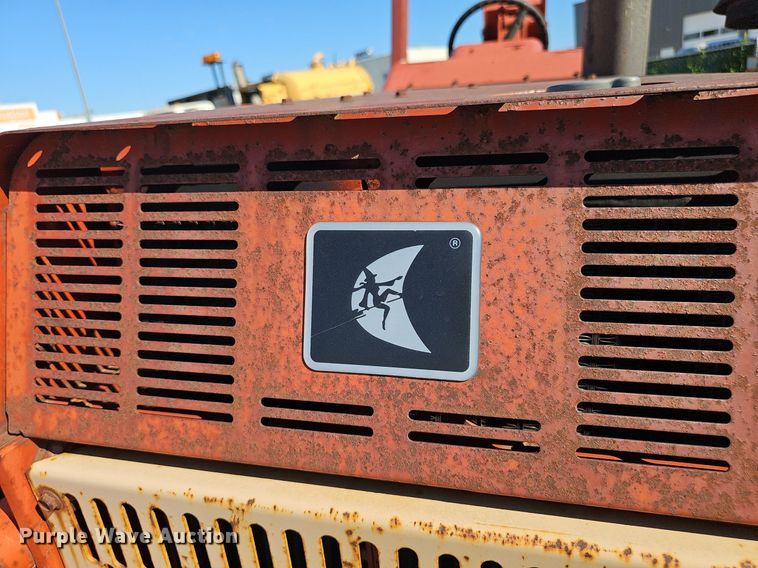 image for item DP6471 2001 DItch Witch 8020T cable plow