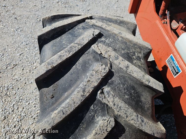image for item DP6471 2001 DItch Witch 8020T cable plow