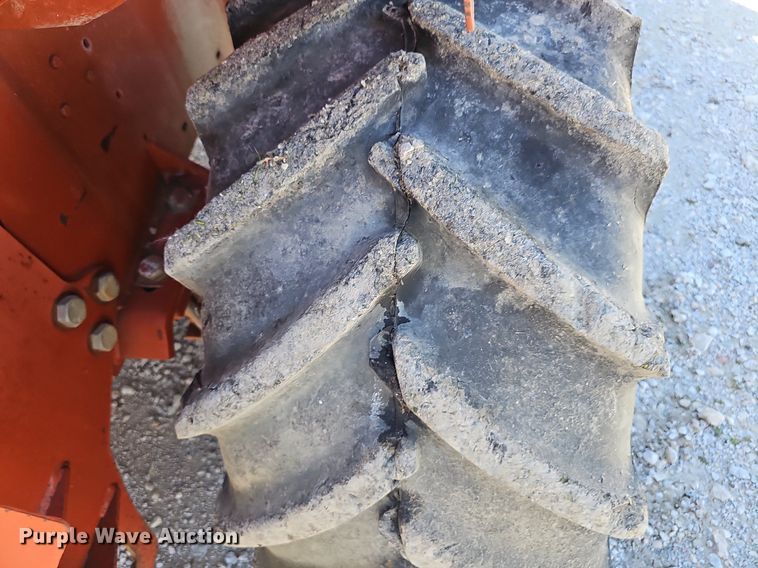 image for item DP6471 2001 DItch Witch 8020T cable plow