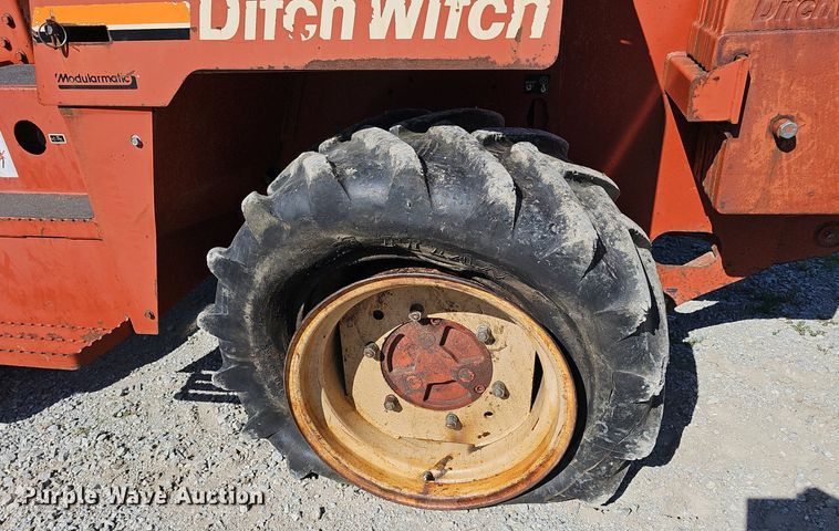 image for item DP6471 2001 DItch Witch 8020T cable plow