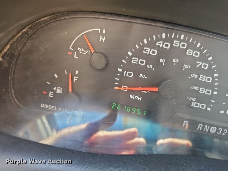 image for item DP6481 2004 Ford F550 Super Duty XL bucket truck