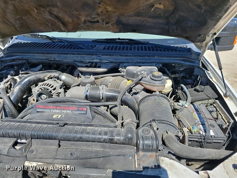 image for item DP6481 2004 Ford F550 Super Duty XL bucket truck