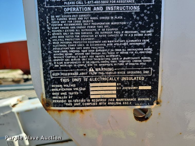 image for item DP6481 2004 Ford F550 Super Duty XL bucket truck