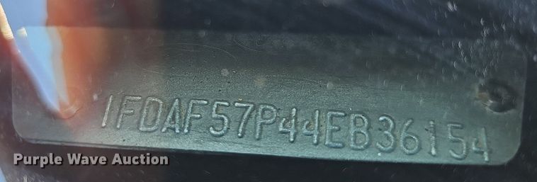 image for item DP6481 2004 Ford F550 Super Duty XL bucket truck