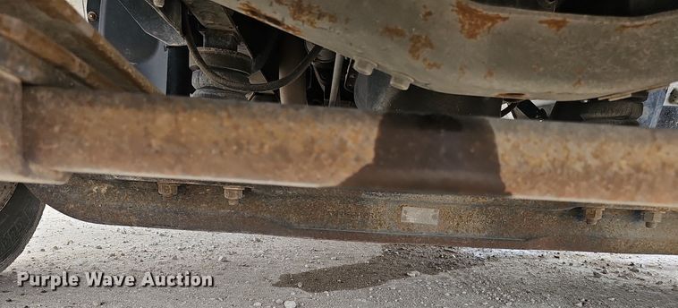 image for item DP6482 2005 Chevrolet C4500 bucket truck