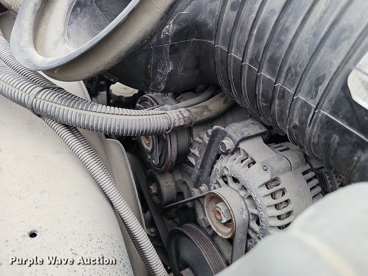 image for item DP6482 2005 Chevrolet C4500 bucket truck