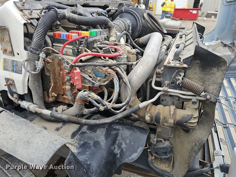 image for item DP6482 2005 Chevrolet C4500 bucket truck