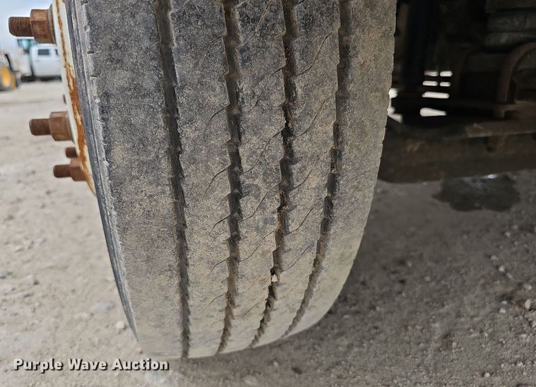 image for item DP6482 2005 Chevrolet C4500 bucket truck