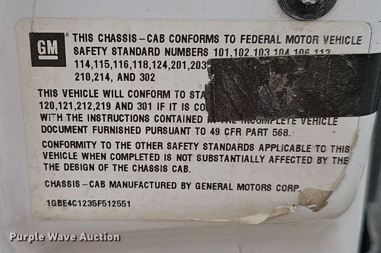 image for item DP6482 2005 Chevrolet C4500 bucket truck