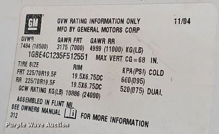 image for item DP6482 2005 Chevrolet C4500 bucket truck