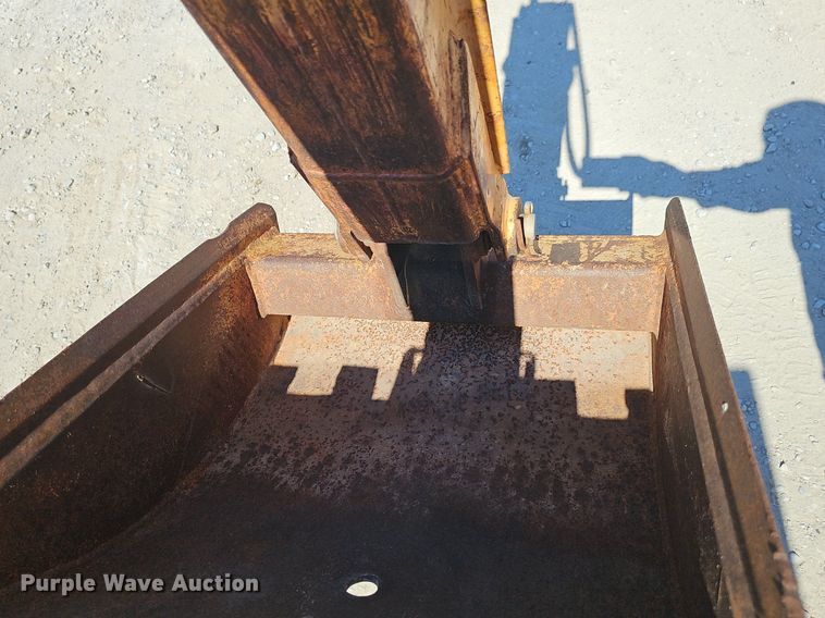 image for item DP6485 2000 Case 360 vibratory cable plow