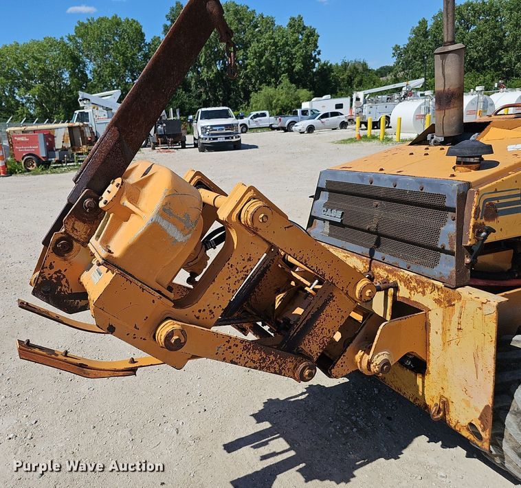 image for item DP6485 2000 Case 360 vibratory cable plow