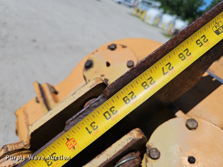 image for item DP6485 2000 Case 360 vibratory cable plow