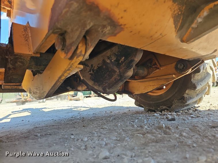 image for item DP6485 2000 Case 360 vibratory cable plow