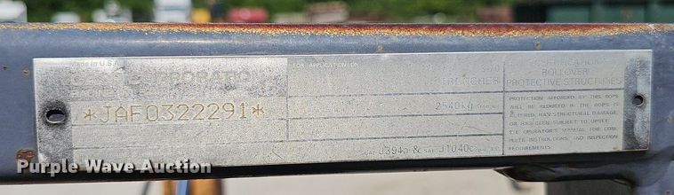 image for item DP6485 2000 Case 360 vibratory cable plow