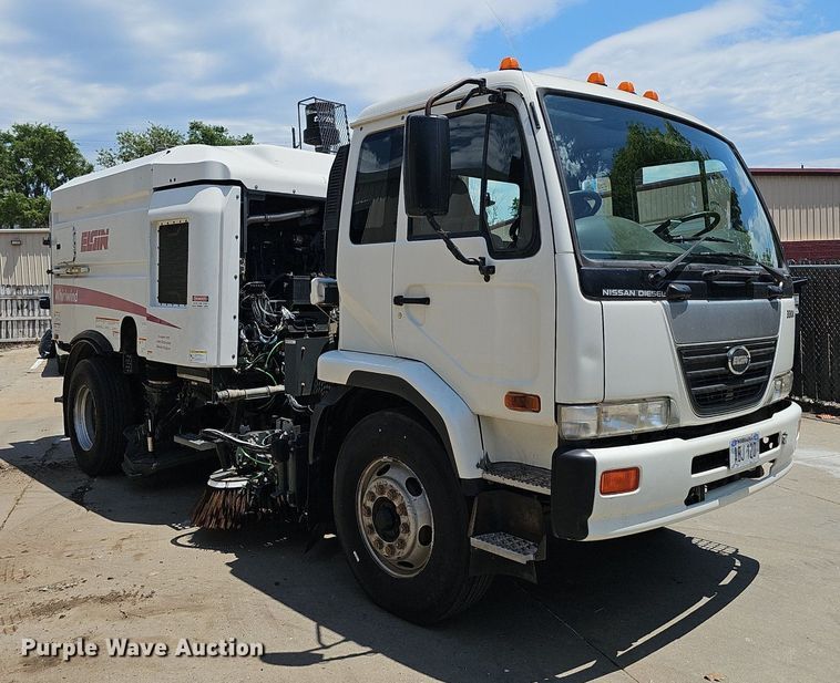 image for item DP6490 2009 Nissan 3300 street sweeper truck