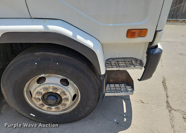 image for item DP6490 2009 Nissan 3300 street sweeper truck