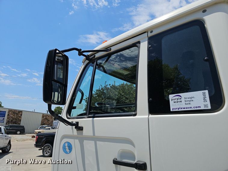 image for item DP6490 2009 Nissan 3300 street sweeper truck