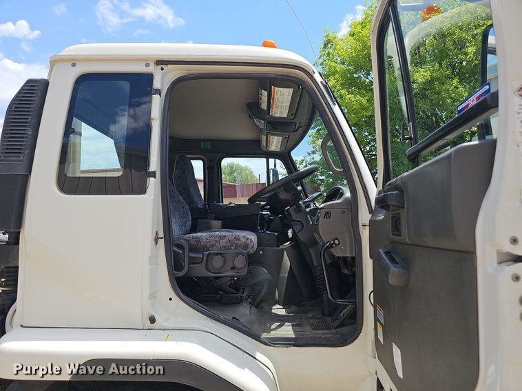 image for item DP6490 2009 Nissan 3300 street sweeper truck