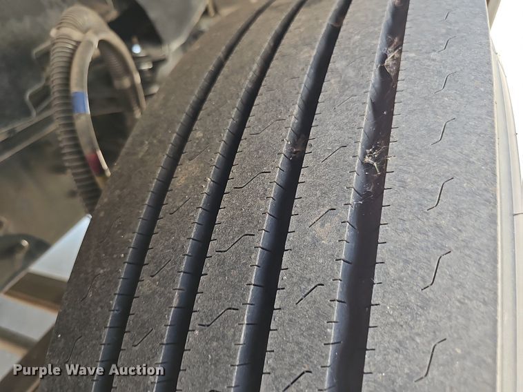 image for item DP6490 2009 Nissan 3300 street sweeper truck