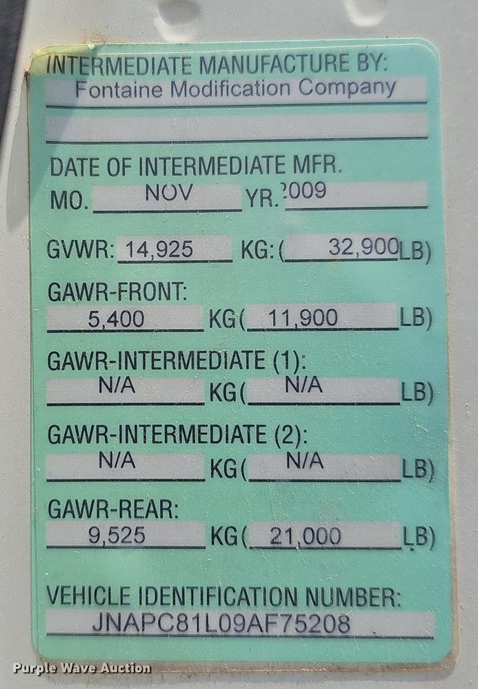 image for item DP6490 2009 Nissan 3300 street sweeper truck