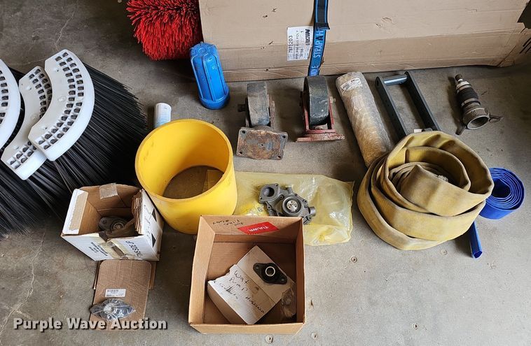 image for item DP6490 2009 Nissan 3300 street sweeper truck