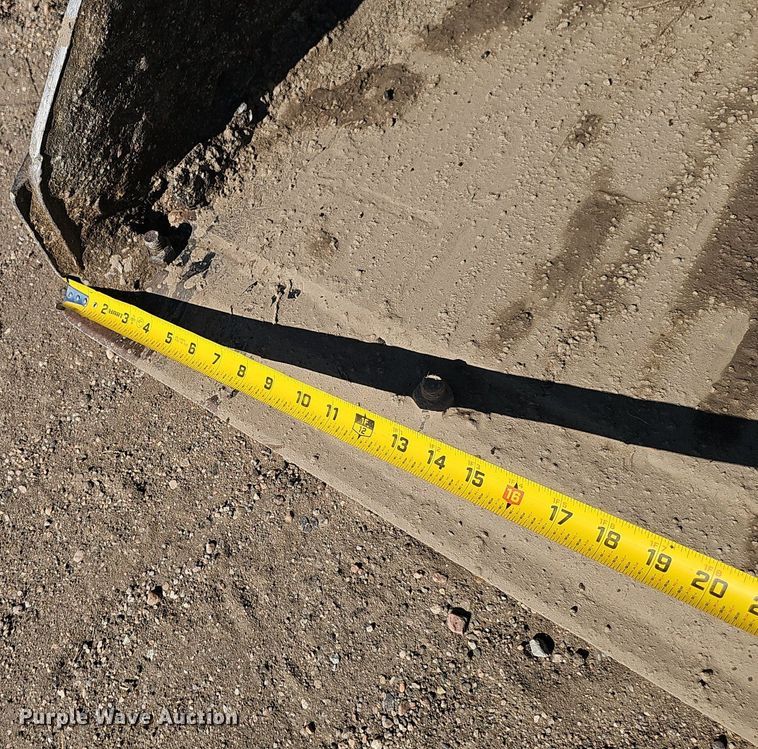 image for item DP6498 2019 Bobcat T595 tracked skid steer loader