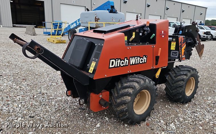 image for item DP6536 2018 Ditch Witch 410SX vibratory cable plow
