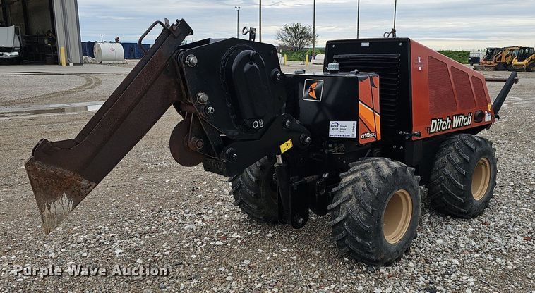 image for item DP6536 2018 Ditch Witch 410SX vibratory cable plow