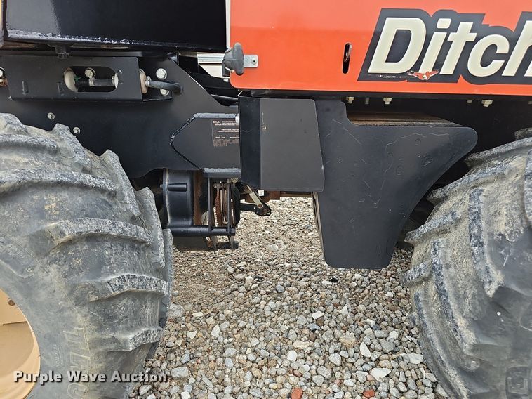 image for item DP6536 2018 Ditch Witch 410SX vibratory cable plow