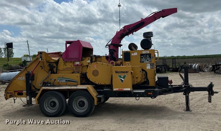 image for item DP8405 2008 Vermeer  BC2100XL wood chipper