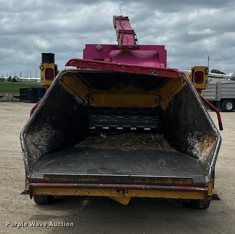 image for item DP8405 2008 Vermeer  BC2100XL wood chipper