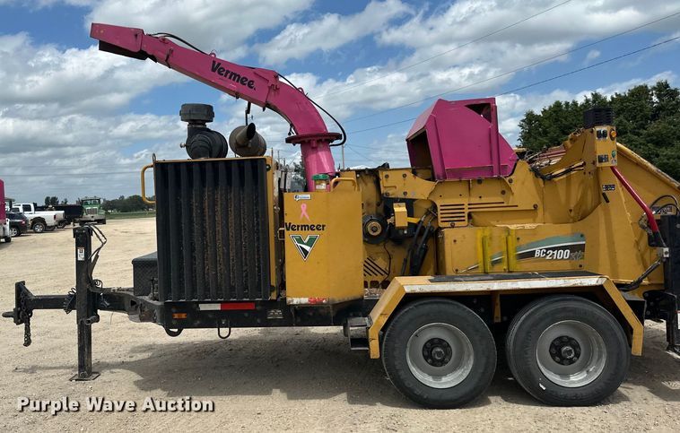 image for item DP8405 2008 Vermeer  BC2100XL wood chipper