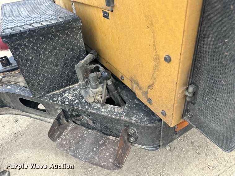 image for item DP8405 2008 Vermeer  BC2100XL wood chipper