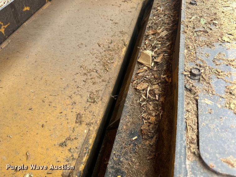 image for item DP8405 2008 Vermeer  BC2100XL wood chipper