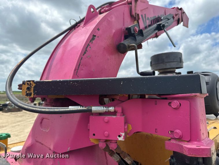 image for item DP8405 2008 Vermeer  BC2100XL wood chipper