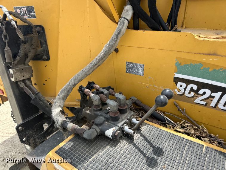 image for item DP8405 2008 Vermeer  BC2100XL wood chipper