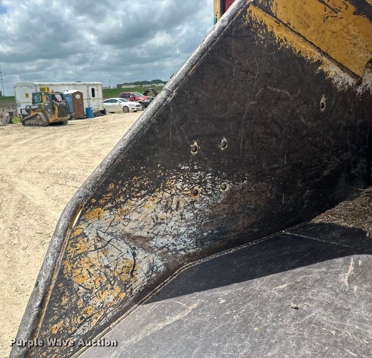 image for item DP8405 2008 Vermeer  BC2100XL wood chipper