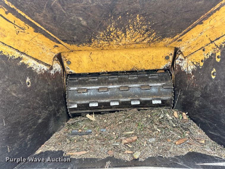 image for item DP8405 2008 Vermeer  BC2100XL wood chipper