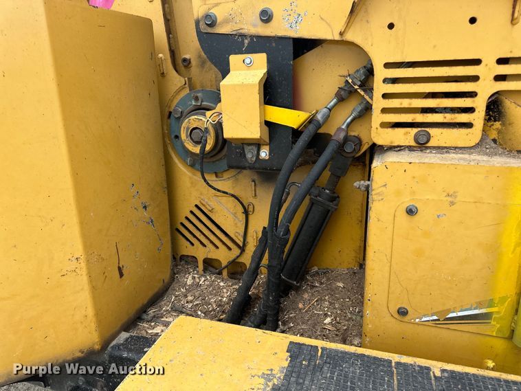 image for item DP8405 2008 Vermeer  BC2100XL wood chipper