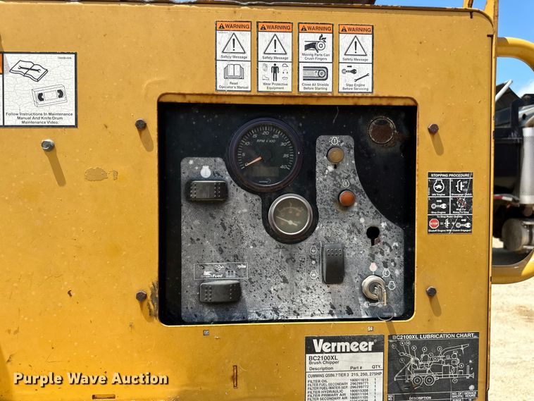 image for item DP8405 2008 Vermeer  BC2100XL wood chipper